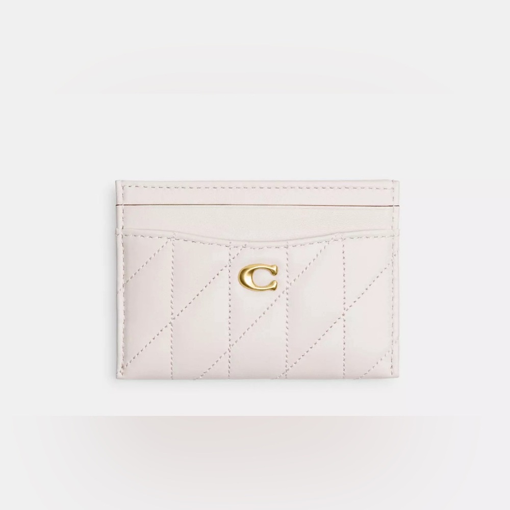 Coach Essential Card Cade with Pillow Quilting in Chalk